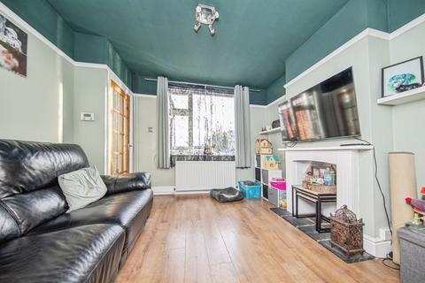 3 bedroom terraced house for sale, Sproughton Road, Ipswich