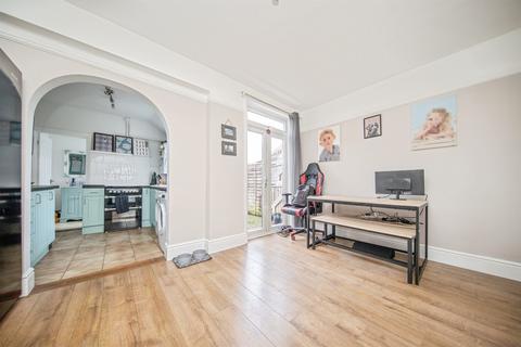 3 bedroom terraced house for sale, Sproughton Road, Ipswich