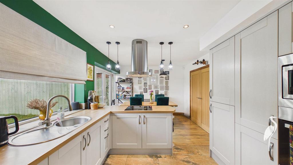 Dining Kitchen