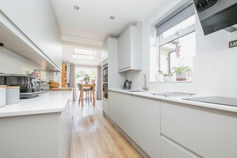 3 bedroom semi-detached house for sale, Colchester Road, Ipswich