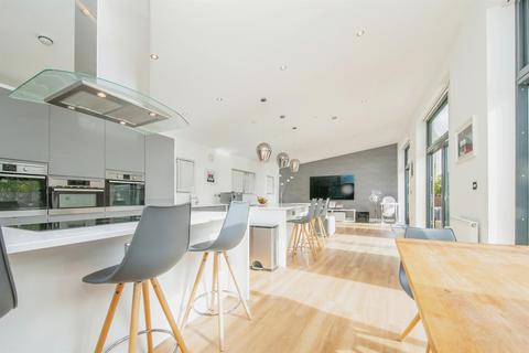 6 bedroom detached house for sale, Dunwich Close, Ipswich
