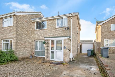 3 bedroom semi-detached house for sale, Langdale Close, Felixstowe
