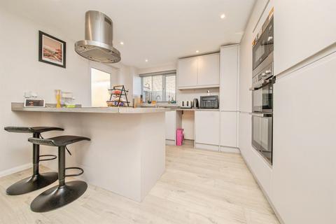 3 bedroom semi-detached house for sale, Langdale Close, Felixstowe