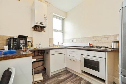 2 bedroom end of terrace house for sale, Hard Ings Road, Keighley BD21