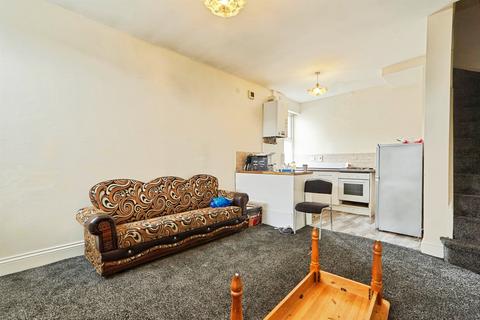 2 bedroom end of terrace house for sale, Hard Ings Road, Keighley BD21