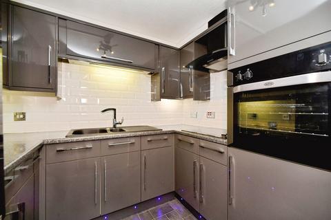 1 bedroom flat for sale, Eastern Road, Brighton