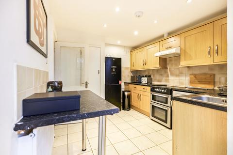 3 bedroom maisonette for sale, John Ruskin Street, London