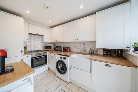 2 bedroom ground floor flat for sale, Coldharbour Lane, London