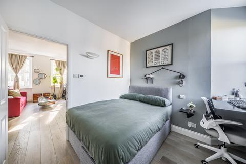 1 bedroom flat for sale, Kennington Park Road, London
