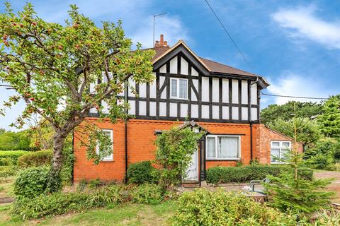 3 bedroom semi-detached house for sale, Manfield Way, Northampton