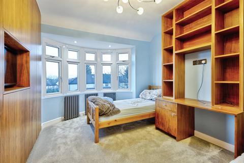 4 bedroom semi-detached house for sale, Kettering Road, Northampton
