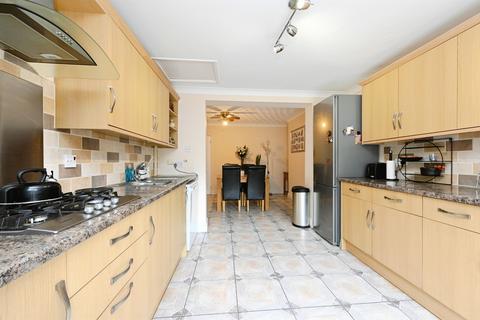 4 bedroom semi-detached house for sale, Suffolk Road, King's Lynn