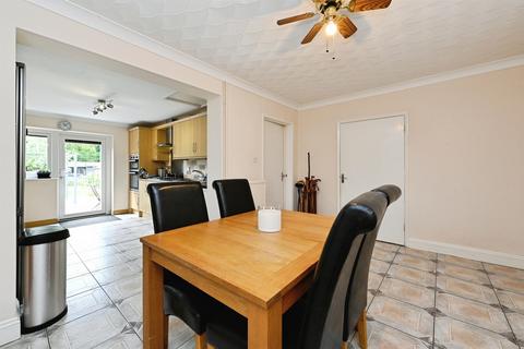 4 bedroom semi-detached house for sale, Suffolk Road, King's Lynn