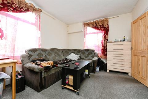 3 bedroom end of terrace house for sale, Sir Lewis Street, King's Lynn
