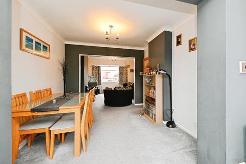 3 bedroom semi-detached house for sale, Suffield Way, King's Lynn