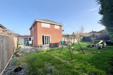 4 bedroom detached house for sale, Pheasant Way, Yaxley, Peterborough
