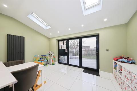 3 bedroom semi-detached house for sale, Rosemary Road, KIDDERMINSTER