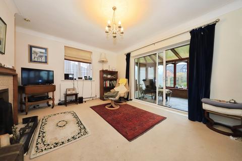 4 bedroom detached house for sale, Westville Avenue, Kidderminster