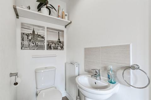 3 bedroom detached house for sale, Pryor Road, Kettering