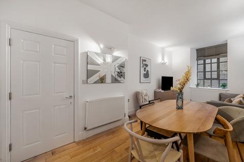 undefined, Shelton Street, Covent Garden, London