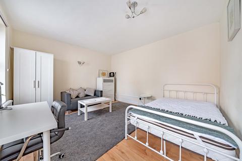 Studio for sale, Baldwins Gardens, Holborn, London