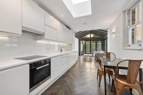 undefined, Guilford Street, Bloomsbury, London