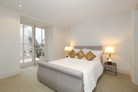 undefined, Guilford Street, Bloomsbury, London