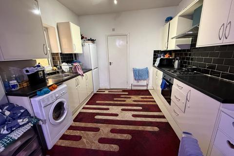 1 bedroom flat to rent, Southall, UB2