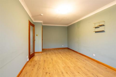2 bedroom house for sale, Lammermuir Gardens, Perth