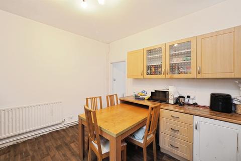 3 bedroom terraced house for sale, Queens Road, Loughborough