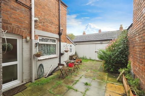 2 bedroom end of terrace house for sale, Ratcliffe Road, Loughborough