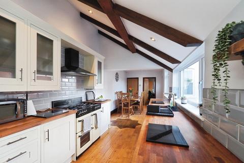 2 bedroom detached house for sale, Leicester Road, Shepshed, Loughborough