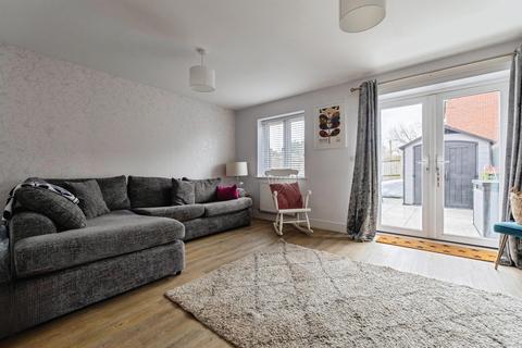 3 bedroom end of terrace house for sale, Windlass Close, Loughborough