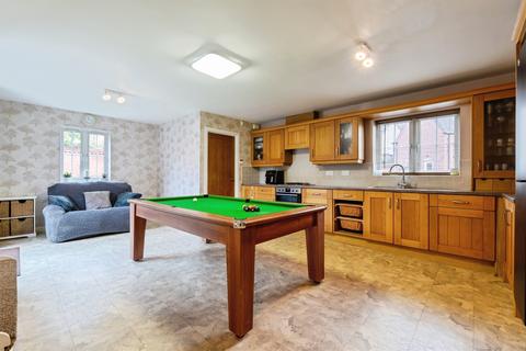 5 bedroom detached house for sale, Sharter Drive, Loughborough