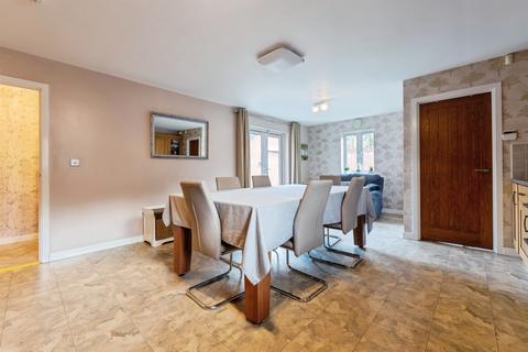 5 bedroom detached house for sale, Sharter Drive, Loughborough