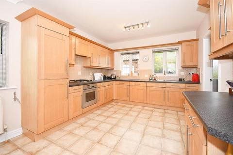 5 bedroom detached house for sale, St. Helens View, Willingham By Stow, Gainsborough