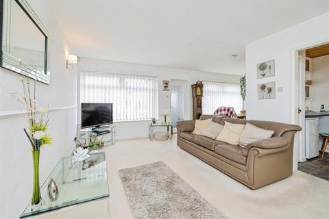 undefined, Birchwood Avenue, Lincoln