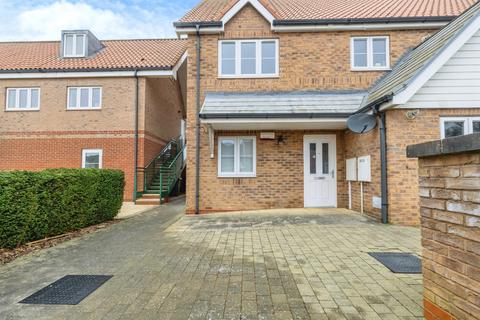 undefined, Ellisons Quay, Burton Waters, Lincoln