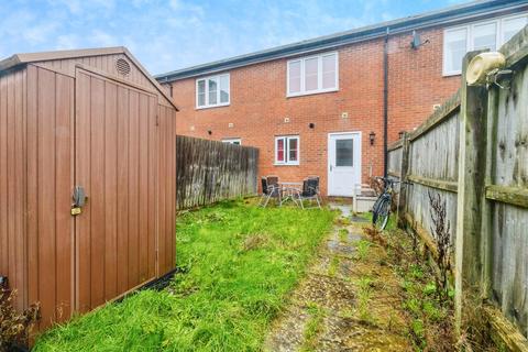 2 bedroom terraced house for sale, Iris Crescent, Lincoln