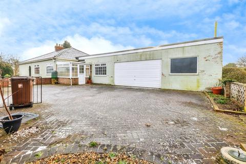 3 bedroom detached bungalow for sale, Grantham Road, Waddington, Lincoln