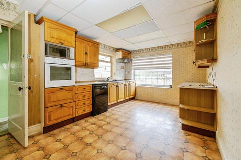 3 bedroom detached bungalow for sale, Grantham Road, Waddington, Lincoln