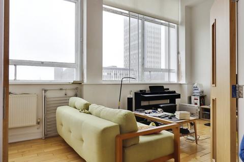 2 bedroom flat for sale, Lee Street, Leicester