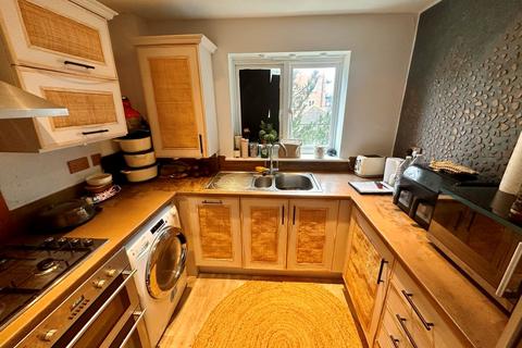 2 bedroom flat for sale, San Juan Court, Eastbourne