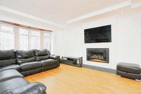 undefined, Ballater Close, Leicester