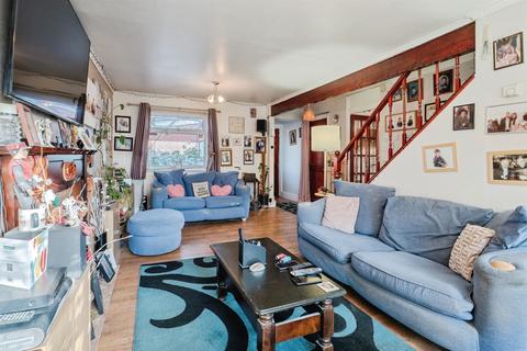 undefined, Yew Tree Drive, Leicester