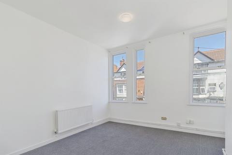 5 bedroom terraced house for sale, Westleigh Road, Leicester
