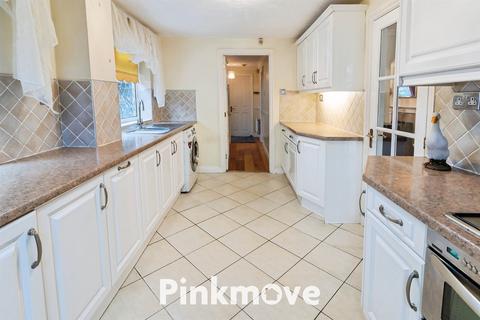 4 bedroom detached house for sale, Squires Gate, Newport NP10