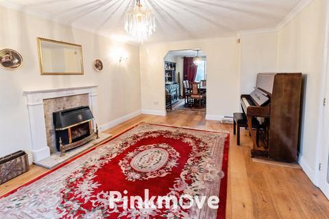 4 bedroom detached house for sale, Squires Gate, Newport NP10