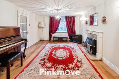 4 bedroom detached house for sale, Squires Gate, Newport NP10
