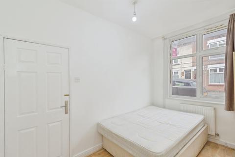 3 bedroom terraced house for sale, Rydal Street, Leicester